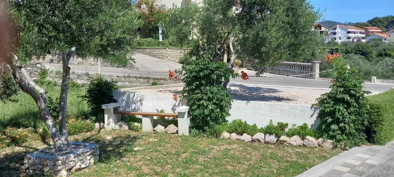 Sobe Sotic Bed and Breakfast Ραμπ Εξωτερικό φωτογραφία