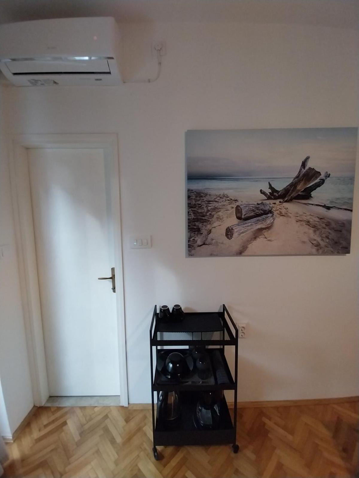 Sobe Sotic Bed and Breakfast Ραμπ Εξωτερικό φωτογραφία