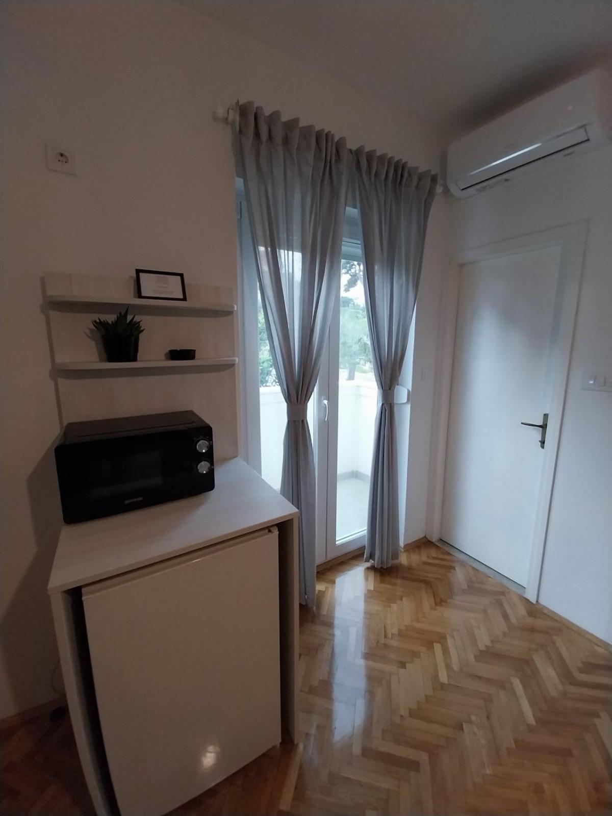 Sobe Sotic Bed and Breakfast Ραμπ Εξωτερικό φωτογραφία